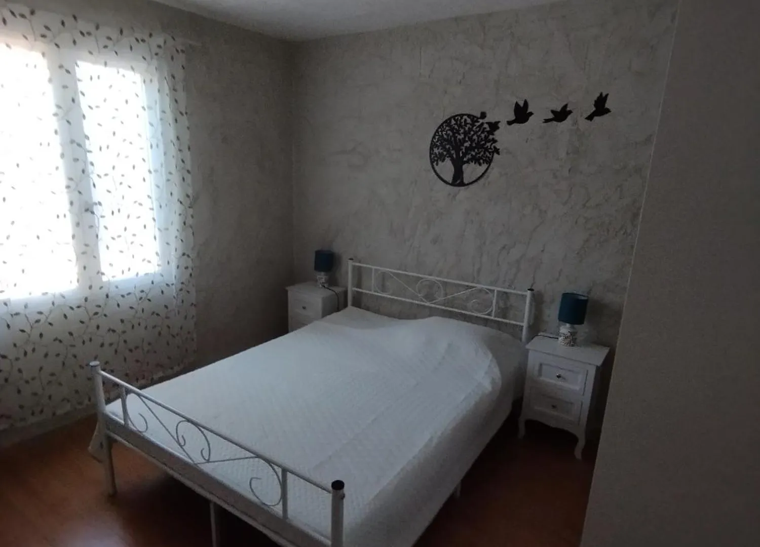 Chambre D Hotes En Provence, Au Pied Du Luberon, Les Coquelicots La Tour-dʼAigues