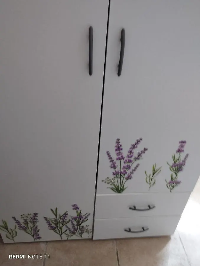 Chambre D Hotes En Provence, Au Pied Du Luberon, Les Coquelicots La Tour-d'Aigues 0*,
