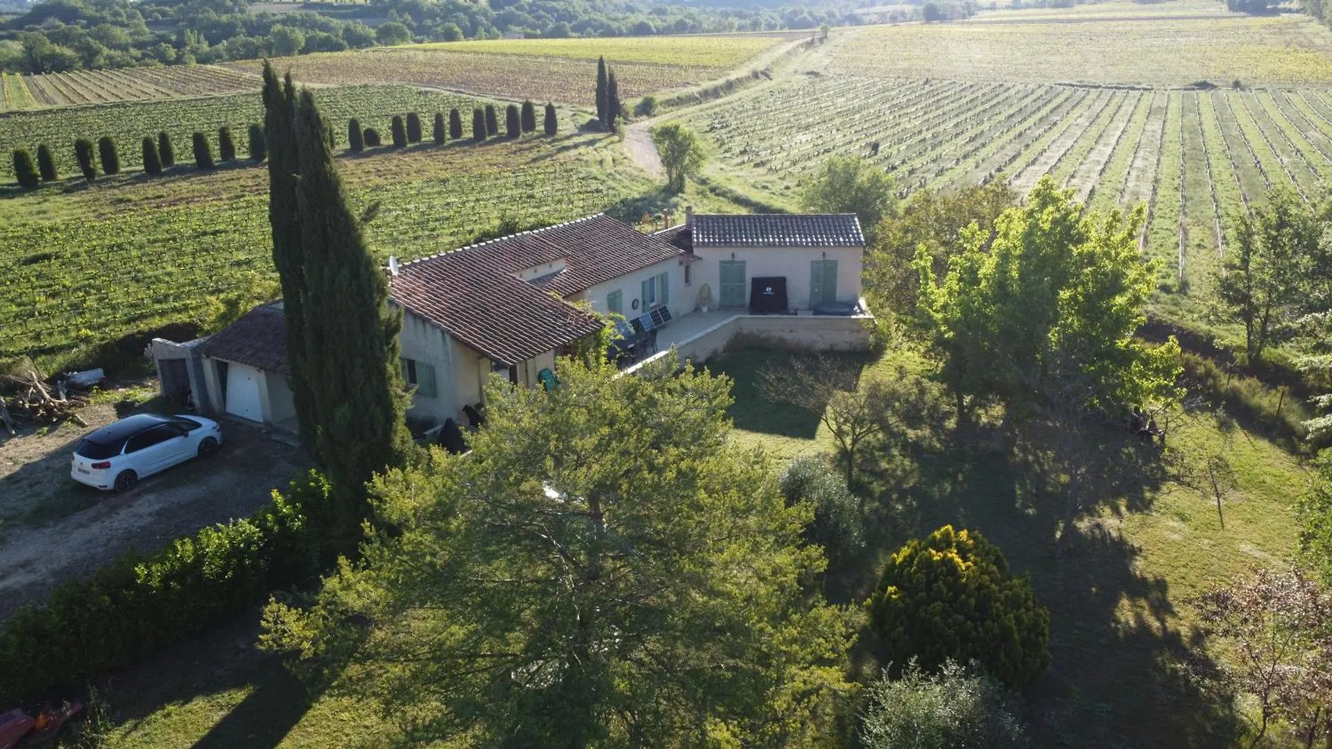 Homestay Chambre D Hotes En Provence, Au Pied Du Luberon, Les Coquelicots La Tour-d'Aigues